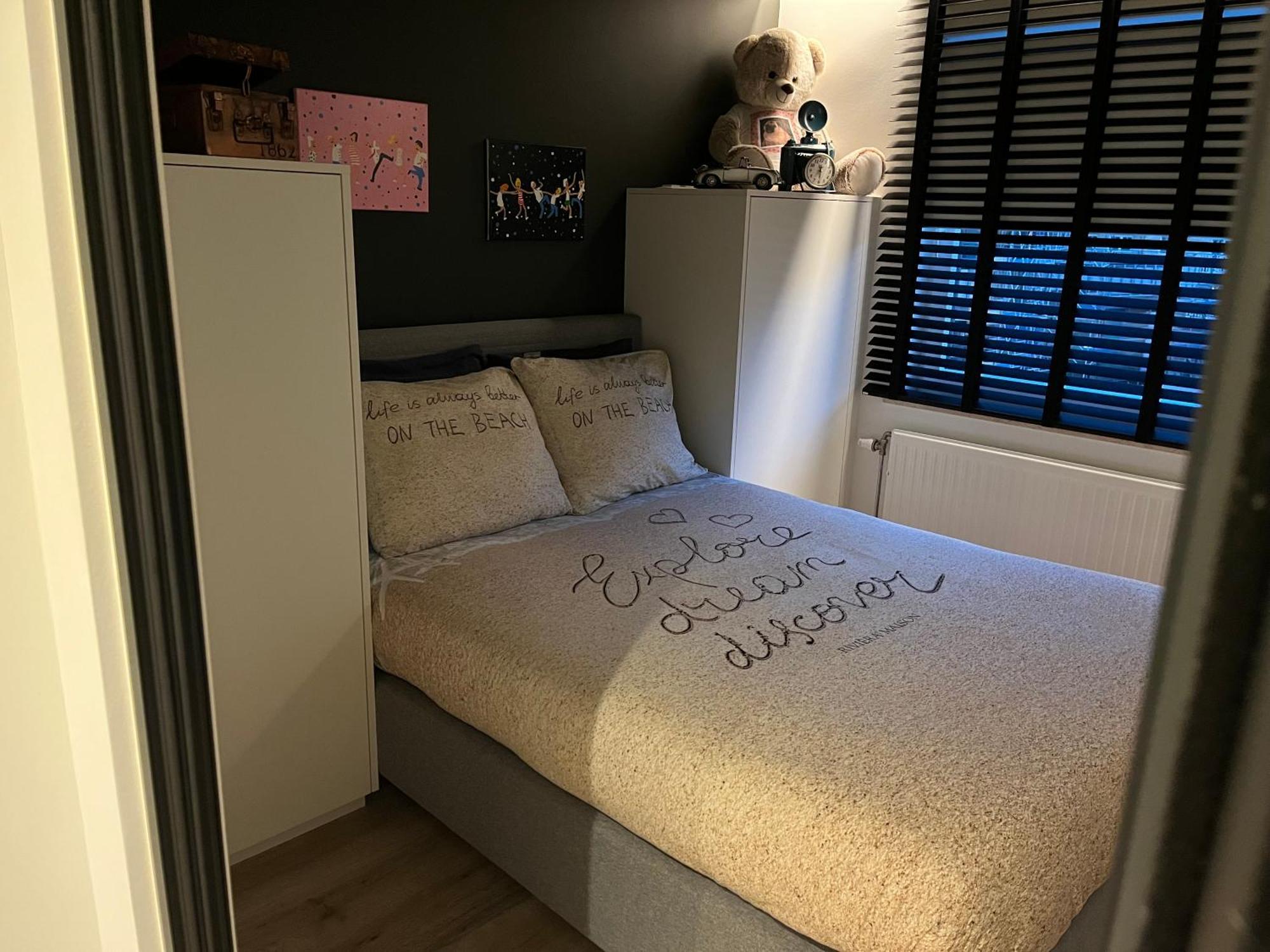 Luxueus Nieuw Zonnig Hoekappartement Seaview Heldenplein - Ruime Garagebox - 2 Fietsen Appartement Knokke-Heist